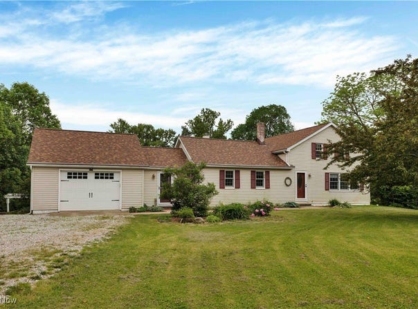 23789 Snell Road, Columbia Station, OH 44028