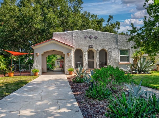 2155 FLORENCE ROAD, MOUNT DORA, FL 32757