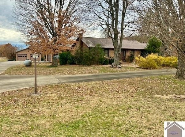 8898 St Rt 58 E, Mayfield, KY 42066