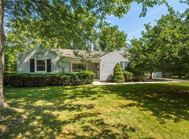 55 Peachtree Road, Penfield, NY 14526