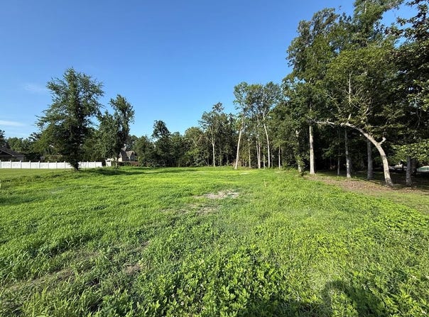 5235 Old Magnolia Circle, Valdosta, GA 31602