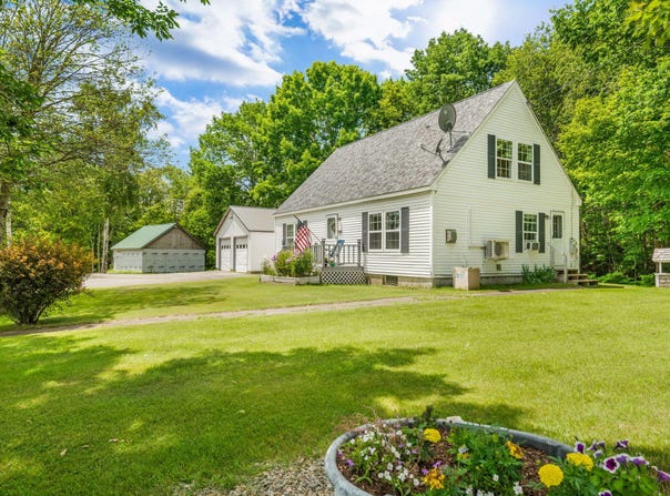 394 S Mountain Valley Highway, Montville, ME 04941