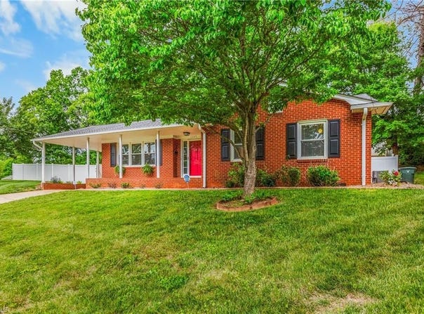 1325 Campus Court, Winston-Salem, NC 27127