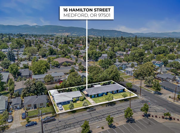16 Hamilton Street, Medford, OR 97501