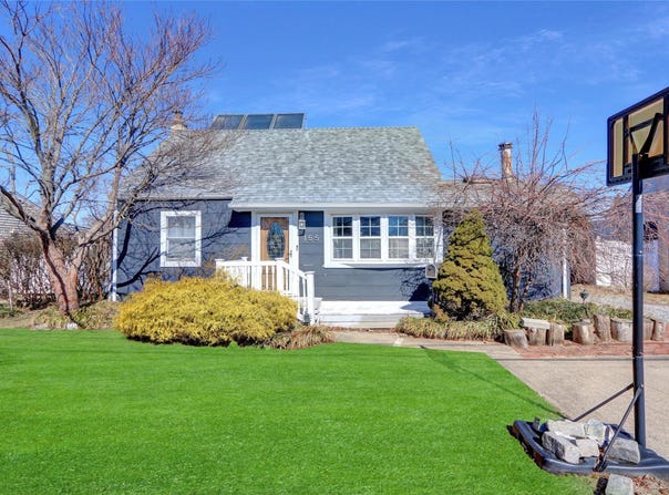 155 Throop Street, West Babylon, NY 11704