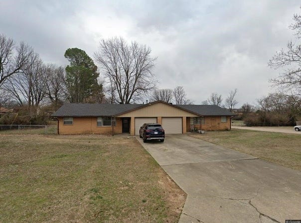 3123 McRay Avenue, Springdale, AR 72762