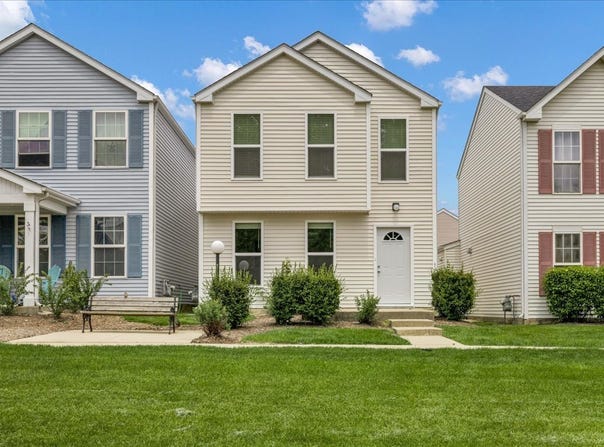 943 Four Seasons Boulevard, Aurora, IL 60504