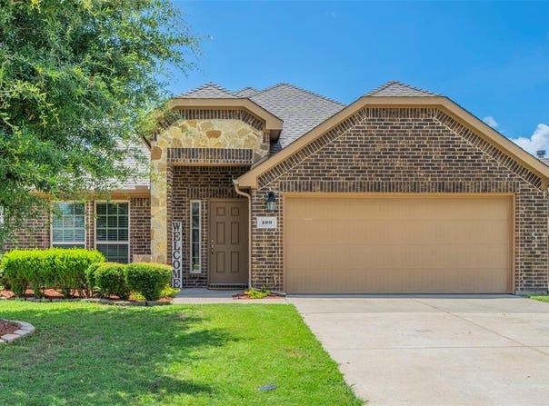 109 Honeysuckle Lane, Waxahachie, TX 75165