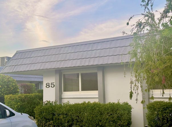 2886 Fernley Drive E, West Palm Beach, FL 33415