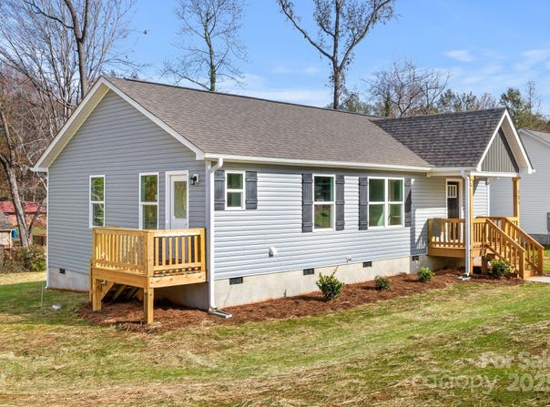 131 Orchard Street, Forest City, NC 28043
