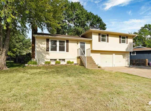 1308 Givens Road, Manhattan, KS 66503