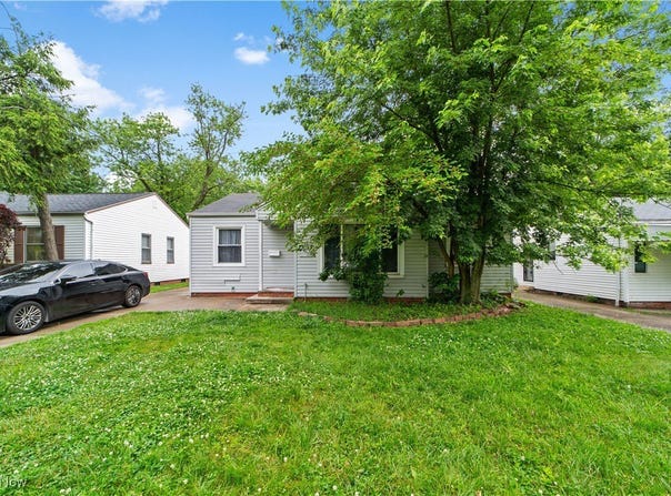2536 Greenvale Road, Cleveland, OH 44121