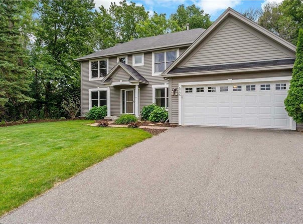 5245 Dufferin Drive, Savage, MN 55378