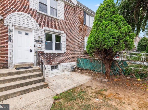 230 W WASHINGTON AVENUE, CLIFTON HEIGHTS, PA 19018