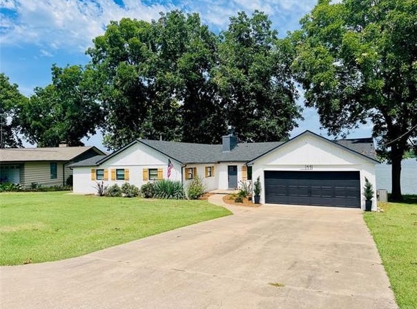 1441 Lakeside Drive, Grove, OK 74344