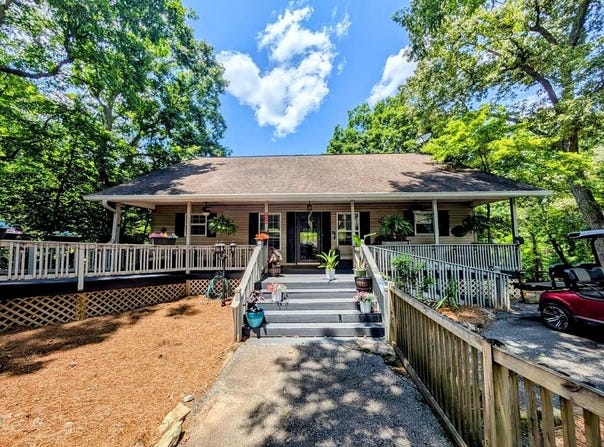 95 Windjammer Drive, Hiawassee, GA 30546
