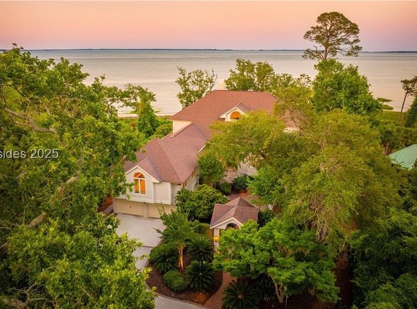 18 Oyster Shell Lane, Hilton Head Island, SC 29926