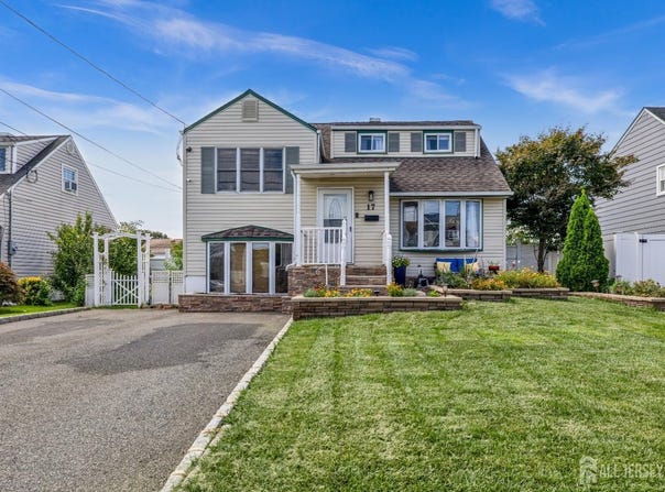 17 Carter Place, Sayreville, NJ 08859