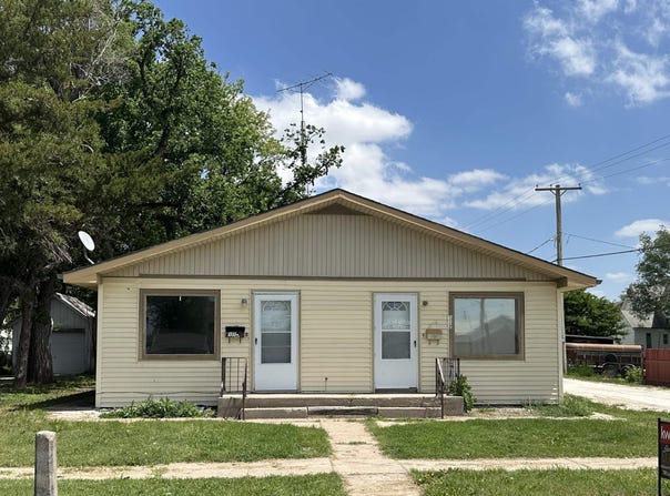 114 N Elm St, Osborne, KS 67473