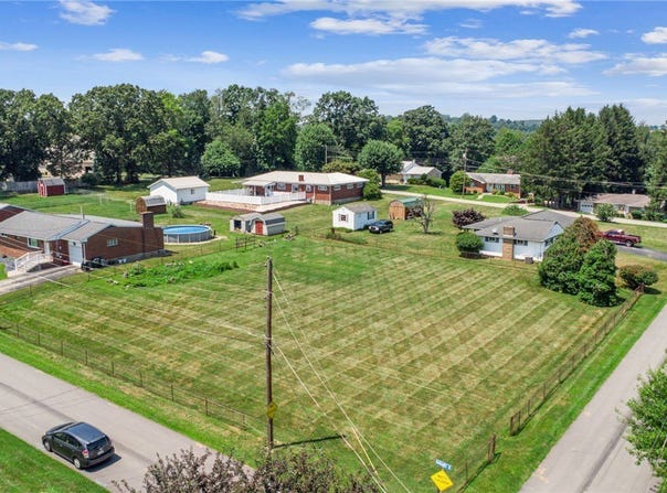 Lot 8 Margaret St, South Union Twp, PA 15401