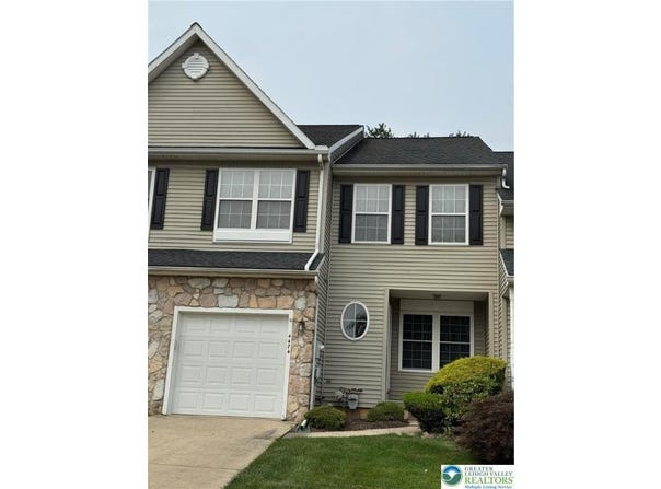 4474 Fairway Court, Upper Saucon Twp, PA 18034