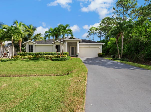 3322 SE East Snow Road, Port Saint Lucie, FL 34984