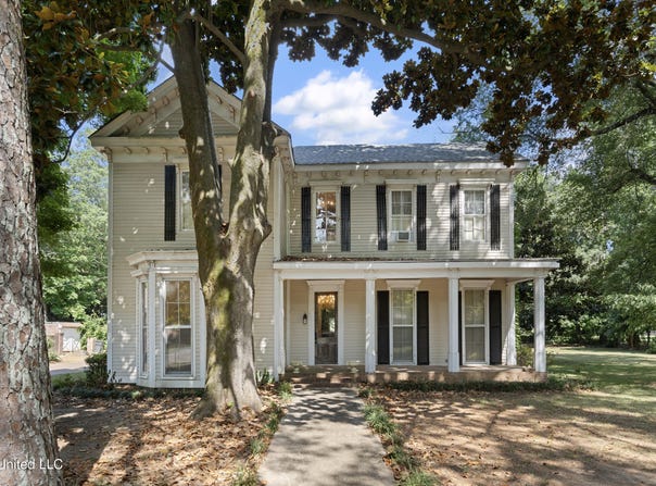 251 S Craft Street, Holly Springs, MS 38635