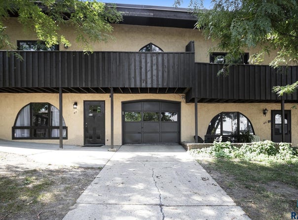 417 S Thompson Ave, Sioux Falls, SD 57103