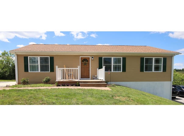 233 Gallimore Ln NE, Floyd, VA 24091