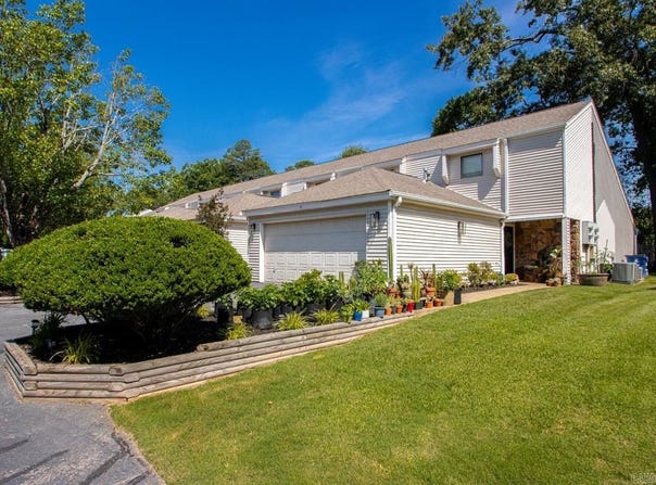 34 Fairway Woods Circle, Maumelle, AR 72113