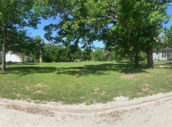 807 Southland Avenue, Marlin, TX 76661