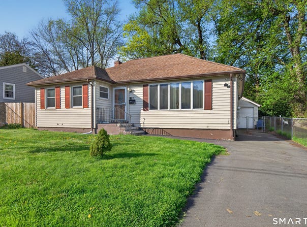 30 Grafton Road, Hamden, CT 06517