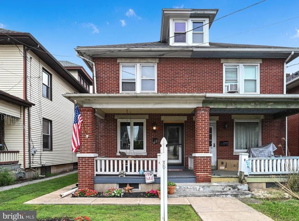 822 W MAIN STREET, PALMYRA, PA 17078
