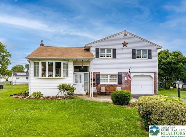 1567 Rudolph Drive, Bethlehem City, PA 18018
