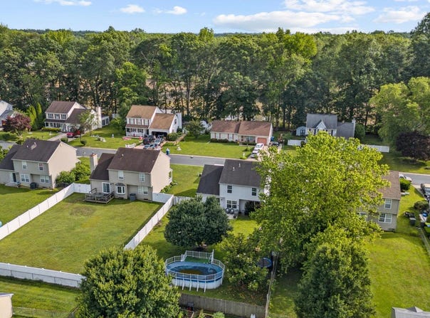 37 ARDSLEY DRIVE, DOVER, DE 19904