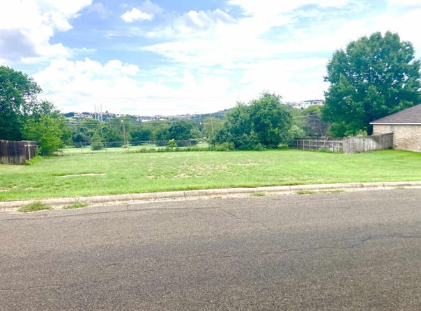 149 BROADMOOR, Meadowlakes, TX 78654