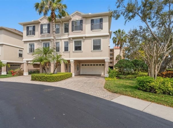 606 BELLA LOOP, DUNEDIN, FL 34698