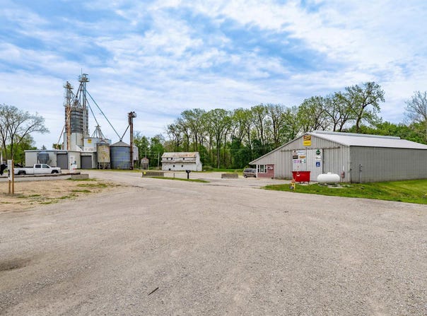 10199 S Wayne Road, Warren, IN 46792