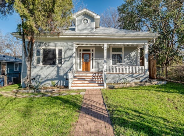 2104 E Martin Luther King Jr BLVD, Austin, TX 78702