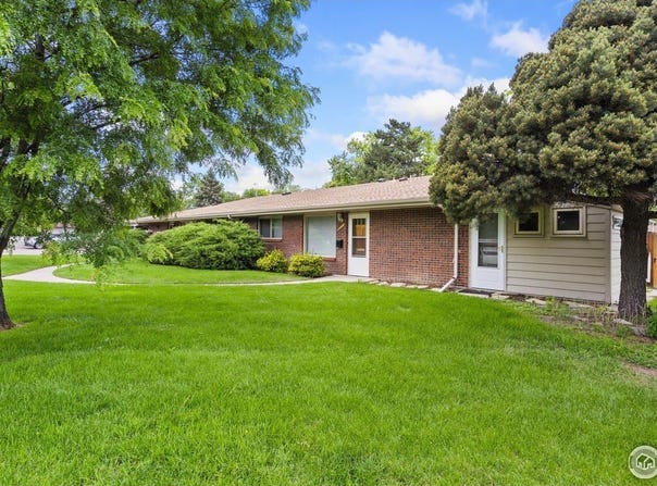 416 E Thunderbird Dr, Fort Collins, CO 80525