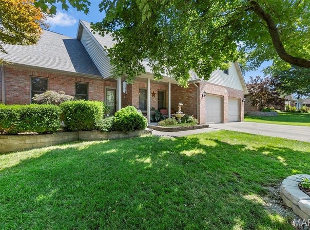 1278 Bramblewood Drive, Jackson, MO 63755