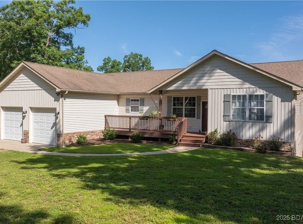 21 Winston Lane, Kaiser, MO 65047