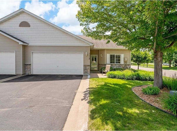1112 Iris Drive, White Bear Twp, MN 55127