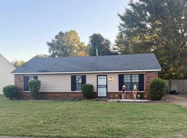 3493 GREY BARK Dr, Memphis, TN 38118