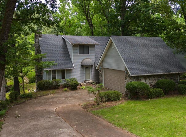 2411 Goff Dr., Batesville, AR 72501