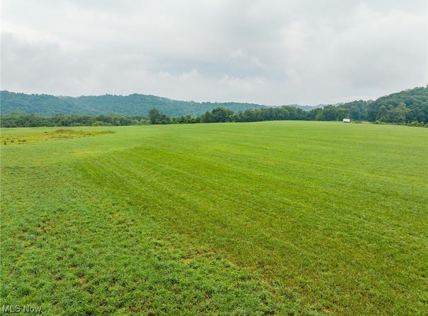 9595 US Route 62, Killbuck, OH 44637