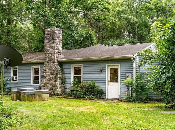10523 UNION SPRINGS RD, DAYTON, VA 22821