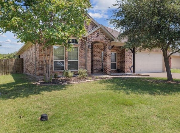 308 Westgate Drive, Aledo, TX 76008