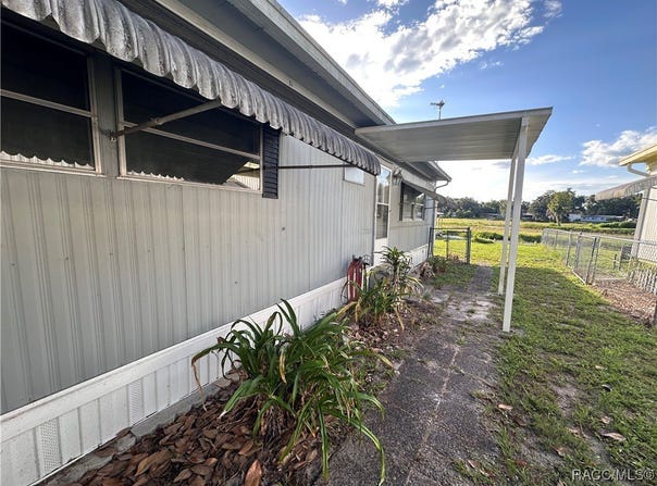 3910 N Bluewater Drive, Hernando, FL 34442