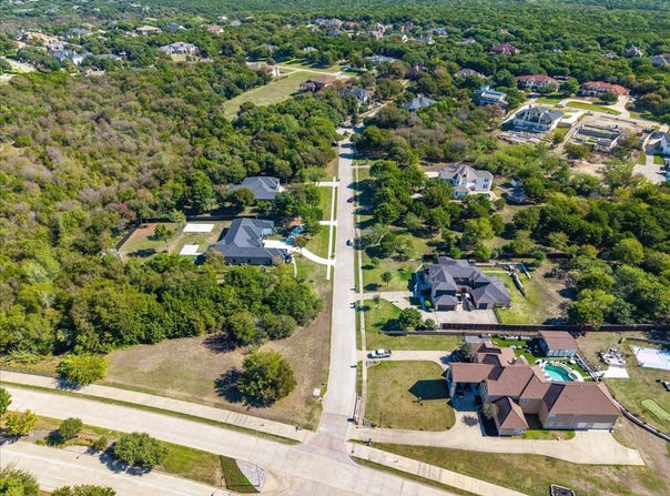 2431 Diamond Point Drive, Cedar Hill, TX 75104